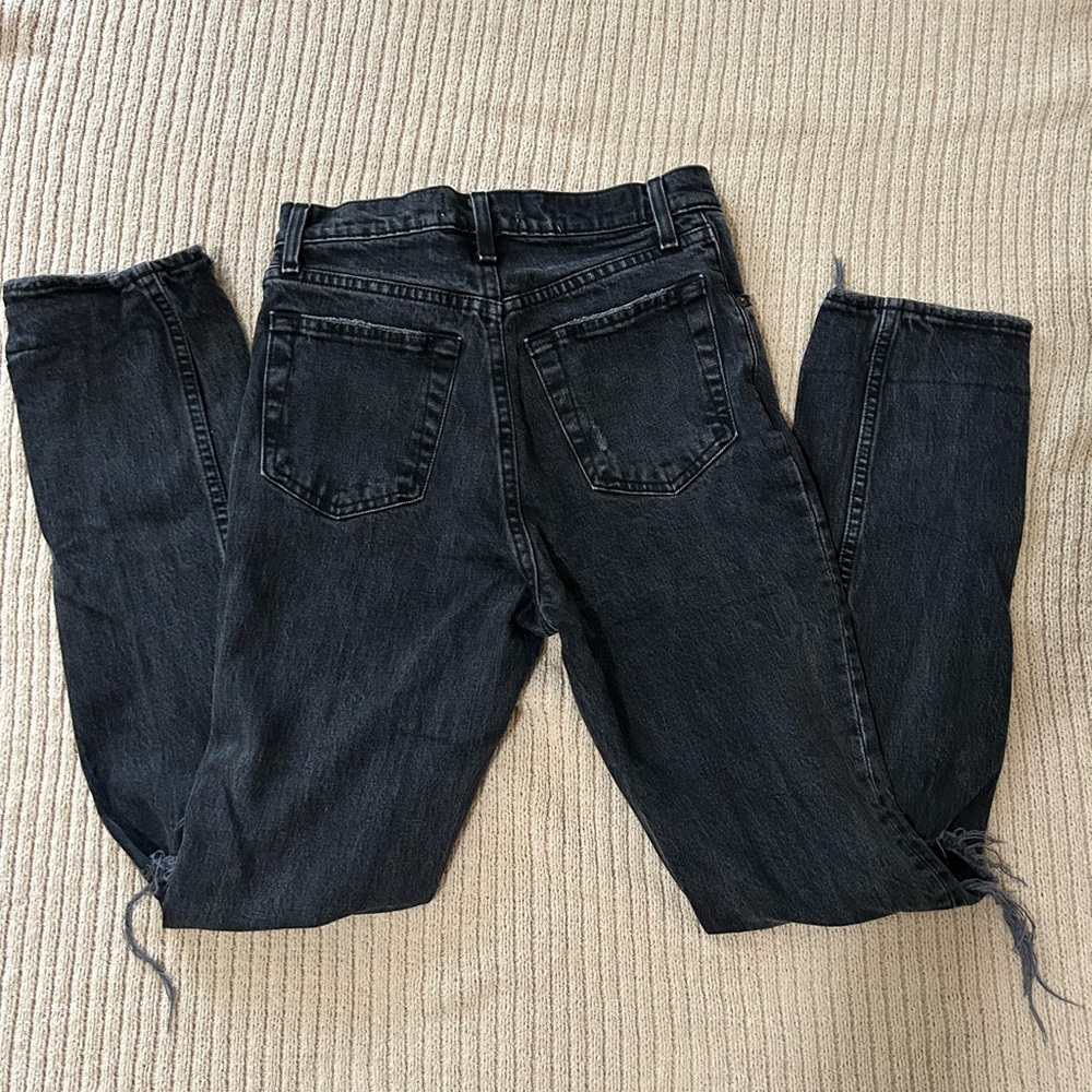 Abercrombie & Fitch distressed straight leg jean